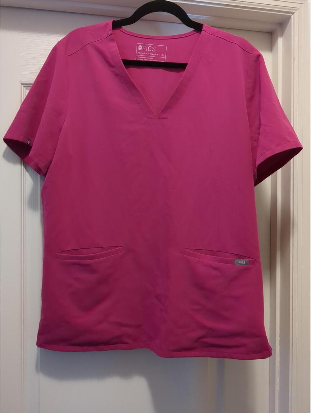 Figs Casma Three-Pocket Scrub Top Women Size XL Magenta Purple V-Neck NWOT